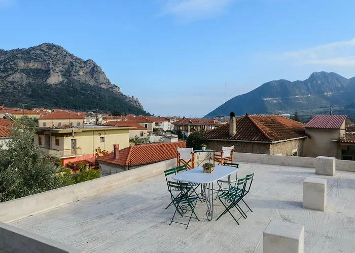 Danesi House * Leonídio