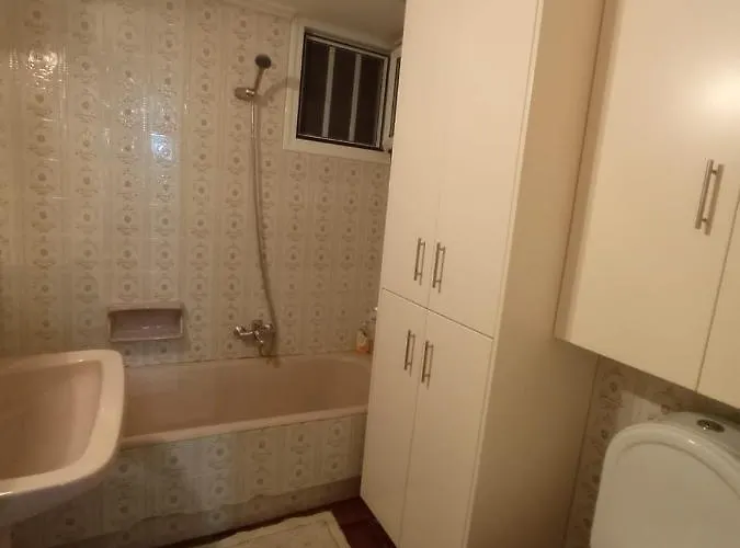 Danesi House Leonídio